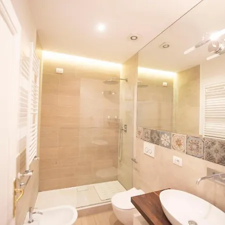 Vatican Wonderful 2br