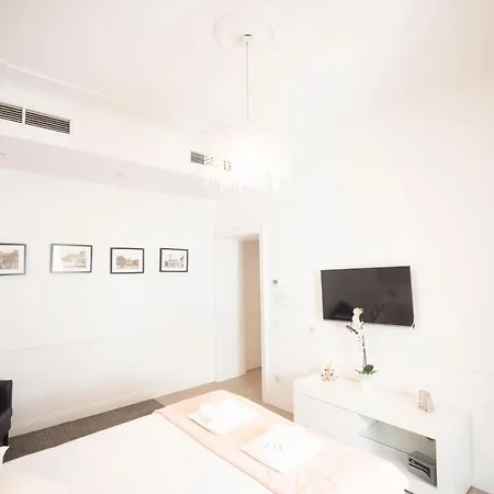 Vatican Wonderful 2br *